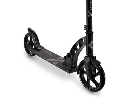 hulajnoga z poliuretanowymi kołami